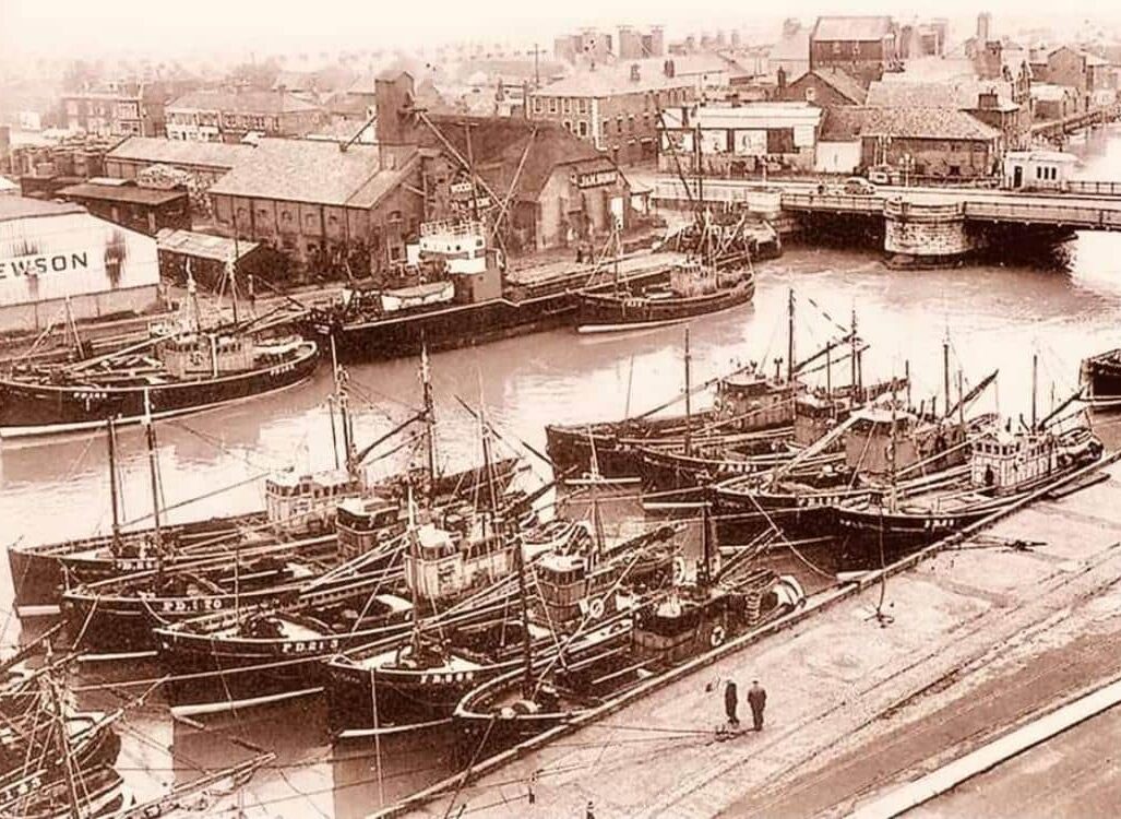 A historic image of the Great Yarmouth quay featuring The Ice House
