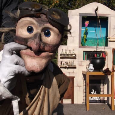 TheAlchemist1 – Beka Haigh life-sized puppet of an Alchemist