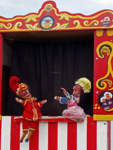 OLYMPUS DIGITAL CAMERA punch & judy puppets