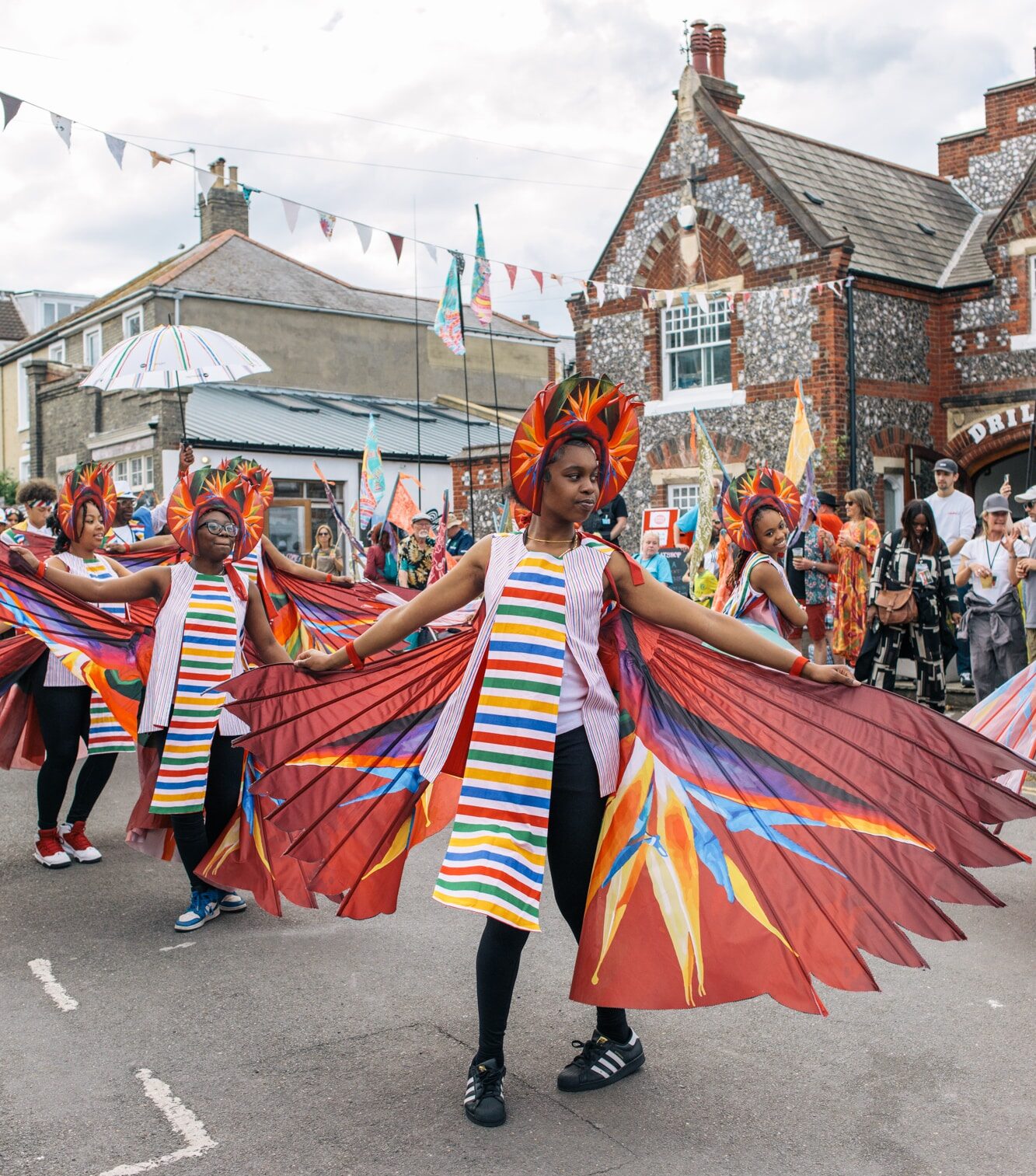 98_Out-There_Fri-30.05.25 Dancers in front of the Drill House